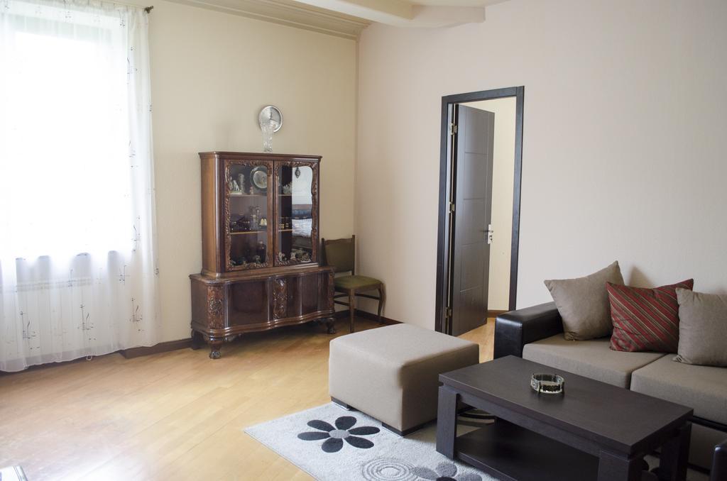 Apartment On Gia Chanturia 5 Tiflis Dış mekan fotoğraf